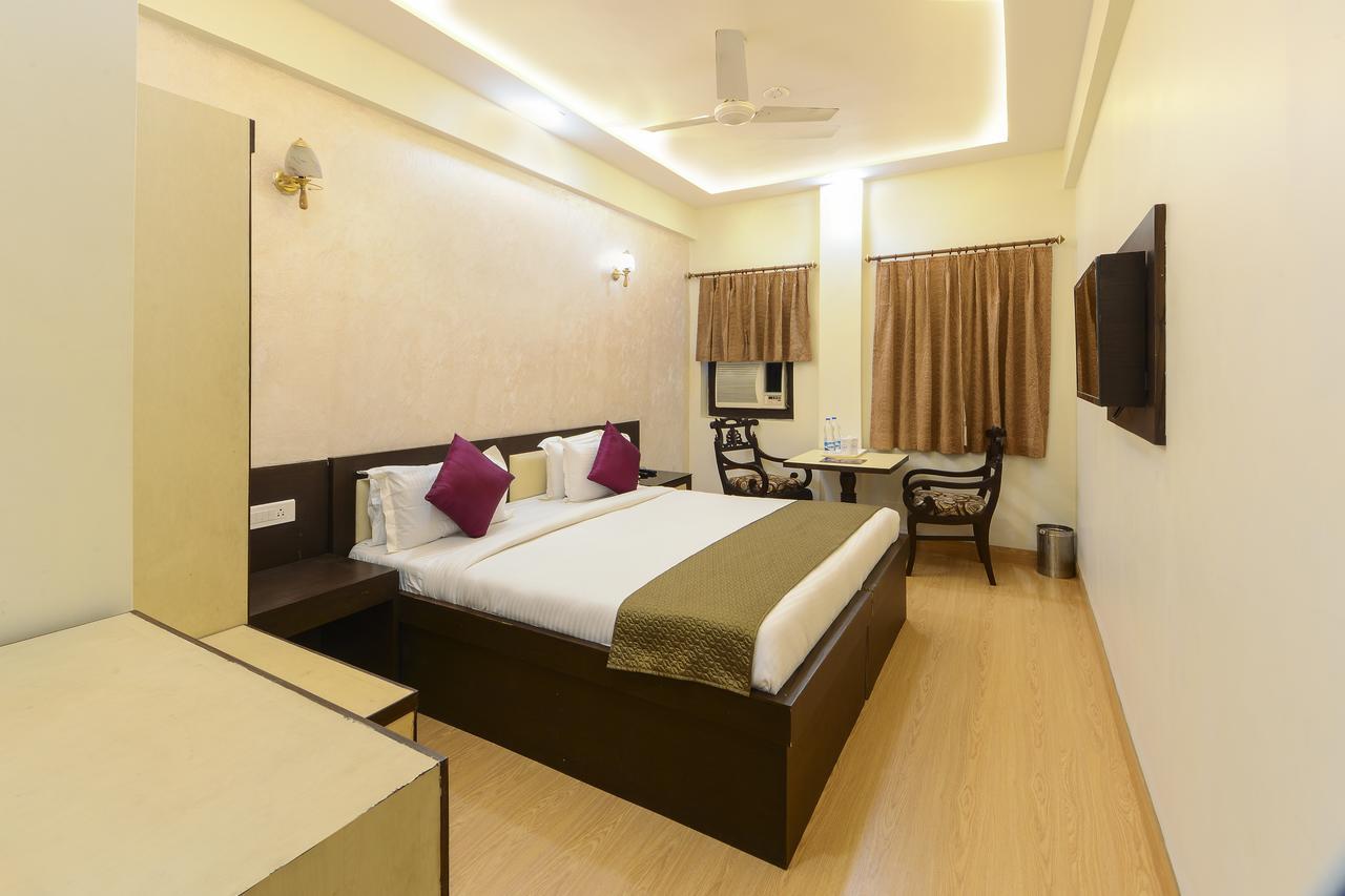 Hotel Ashish Palace Agra  Exterior photo